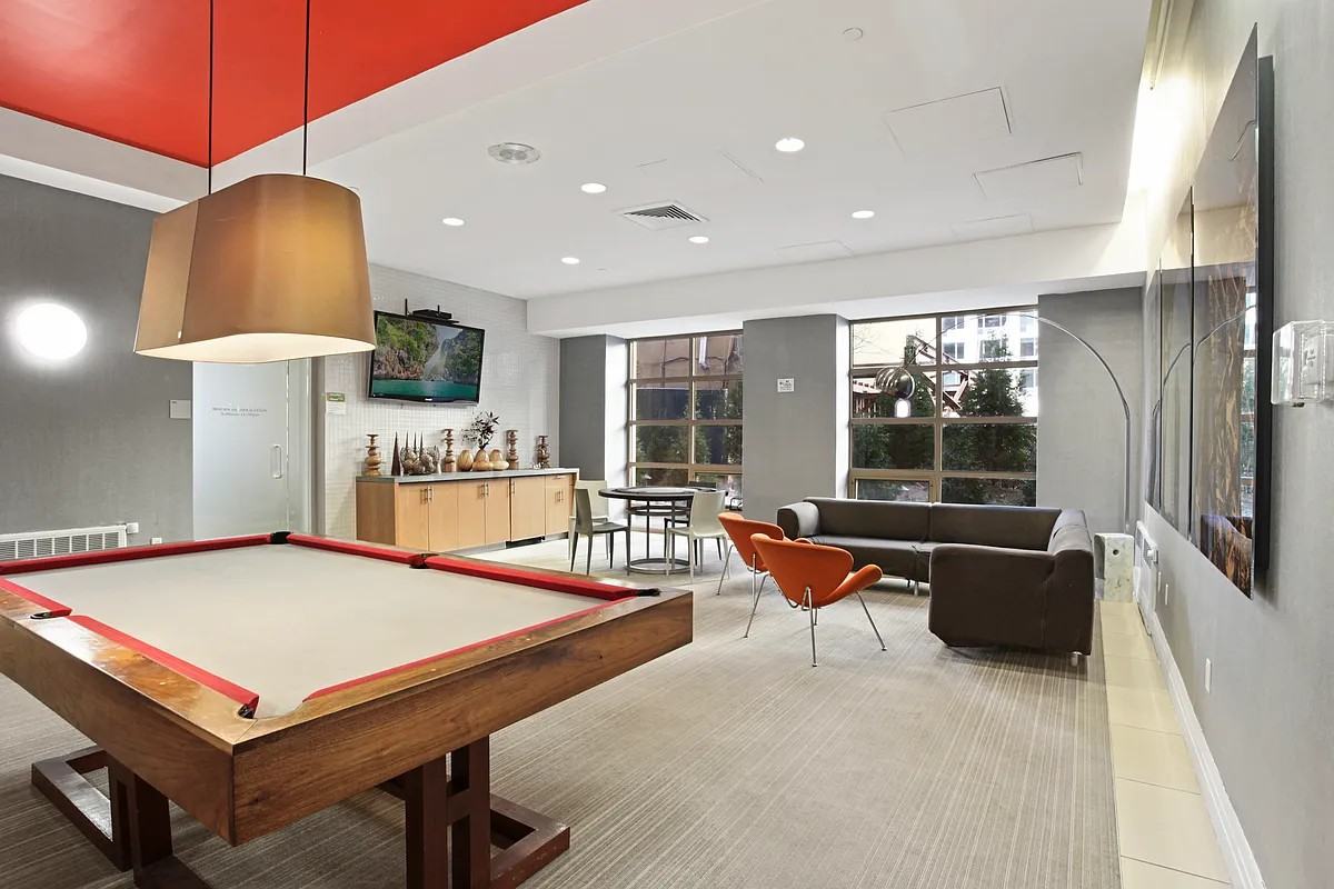 41-34 Crescent Street #9J - Photo 6 of 9