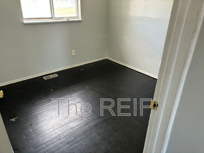 6203 Hilton Ln - Photo 5 of 12