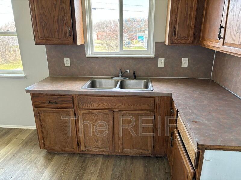 6203 Hilton Ln - Photo 6 of 12