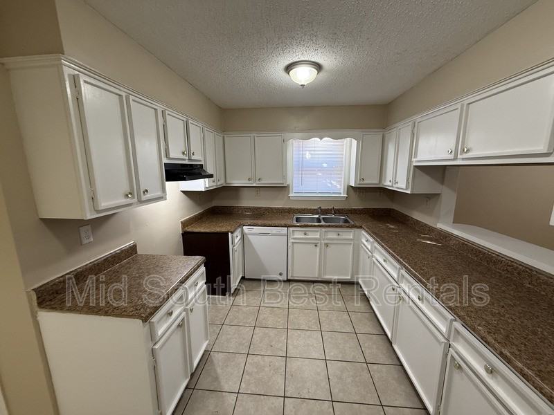 4531 Knotty Oaks Dr - Photo 3 of 18