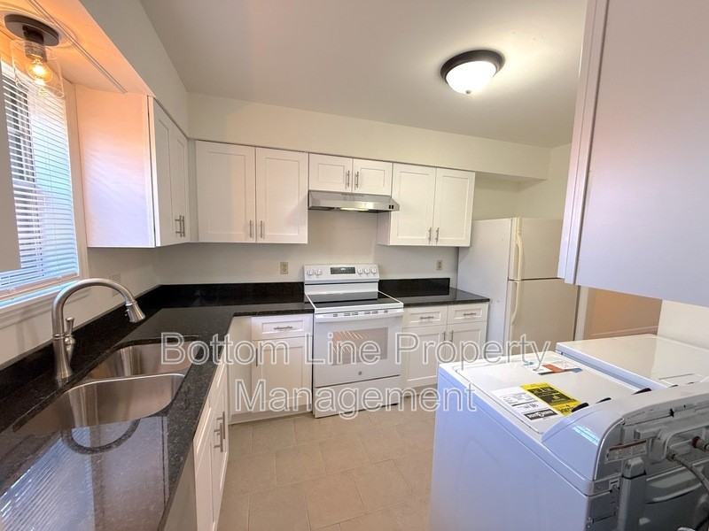 5810 Hunting Ridge Ln #D - Photo 6 of 16