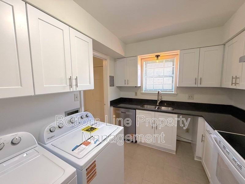 5810 Hunting Ridge Ln #D - Photo 7 of 16