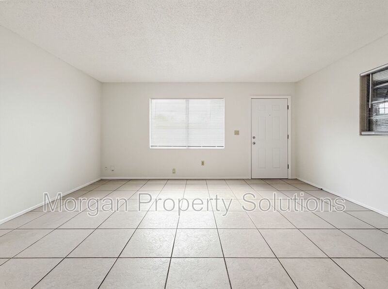 1221 Poinsettia Ave - Photo 3 of 22