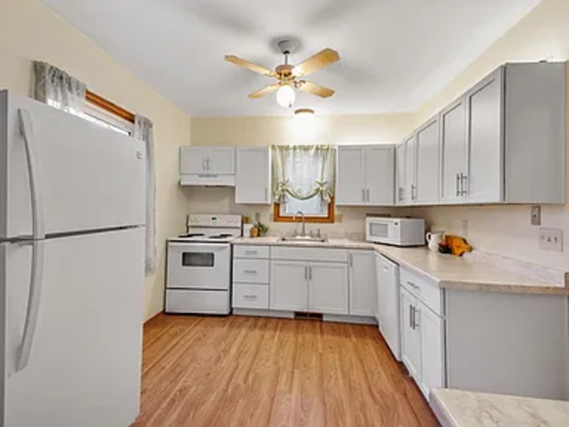 1262 S Quincy St - Photo 3 of 24