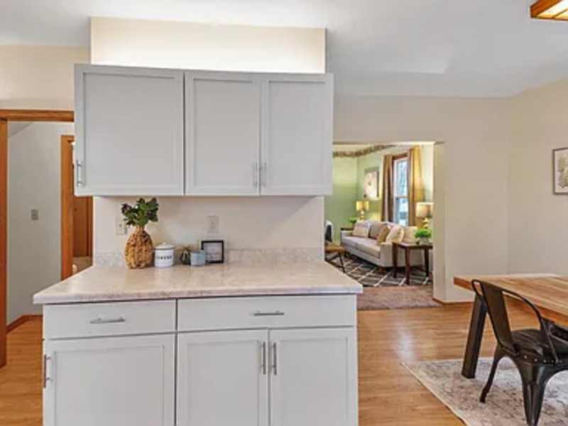 1262 S Quincy St - Photo 6 of 24