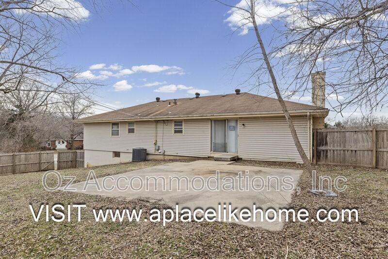 11007 Cleveland Ave - Photo 7 of 37