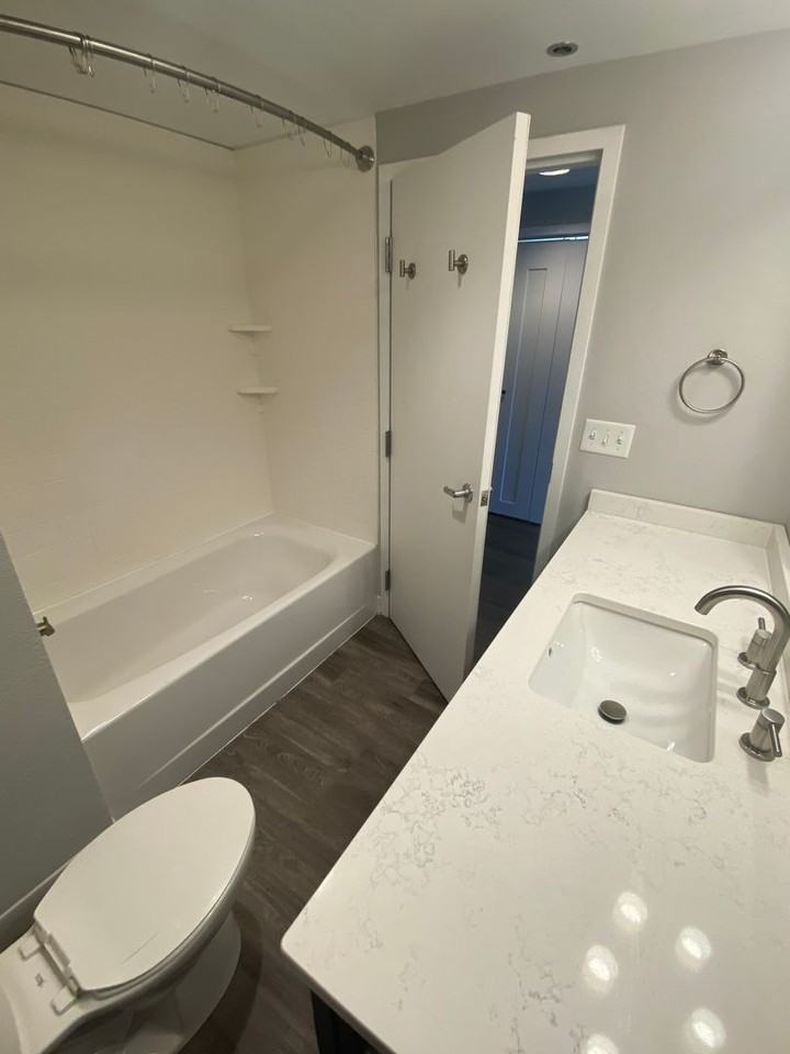 Creekview Court - Photo 7 of 15