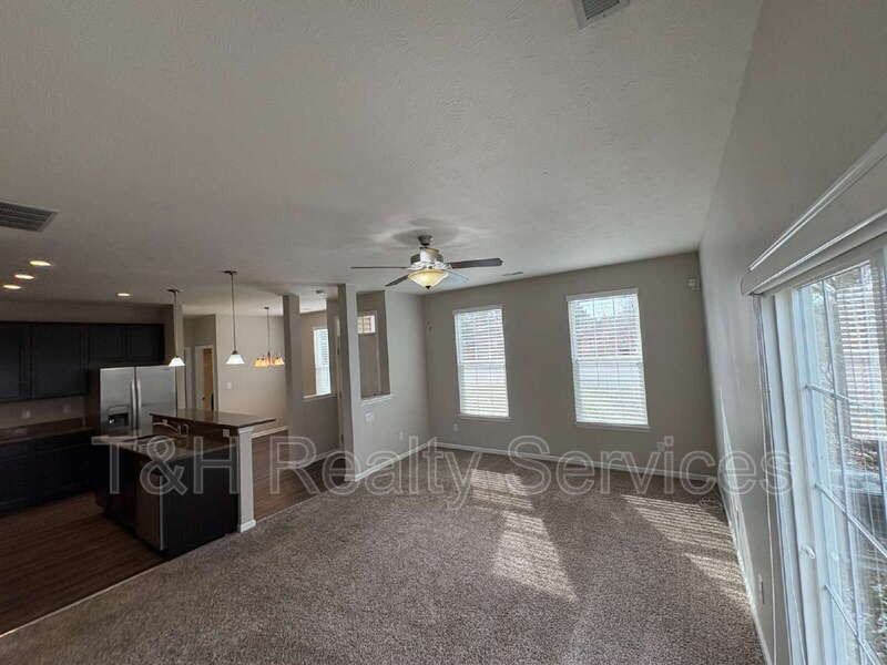 602 N Grant St - Photo 5 of 20