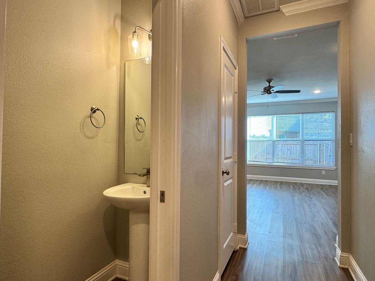 Aria Village - Photo 6 of 31