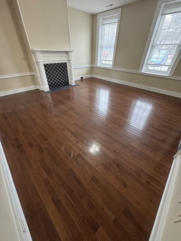 201 E Bank St #2 - Photo 4 of 10