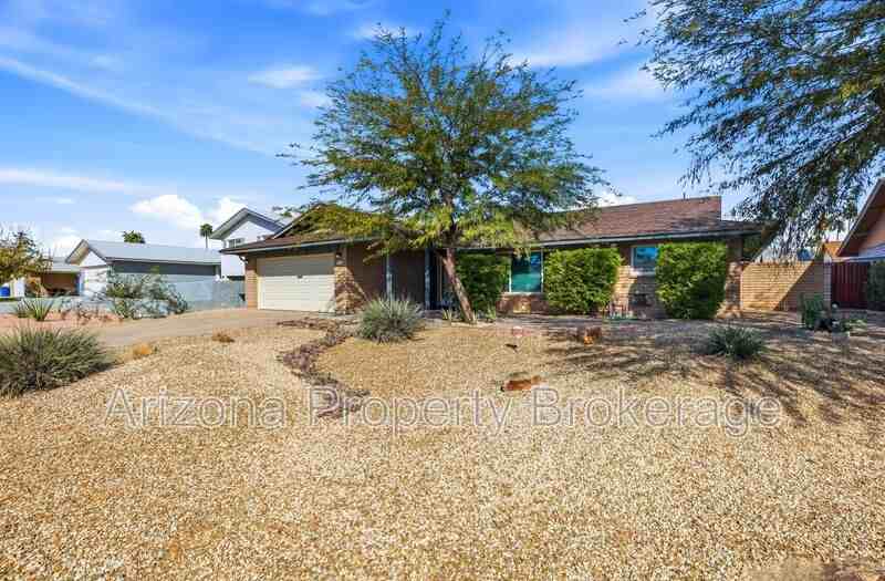 1704 E Bell De Mar Dr - Photo 2 of 30