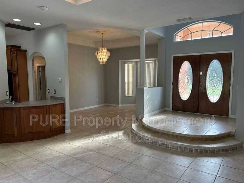 10346 Swcourt - Photo 3 of 41