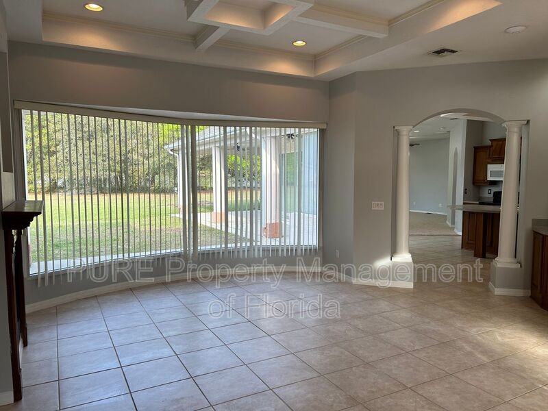 10346 Swcourt - Photo 4 of 41
