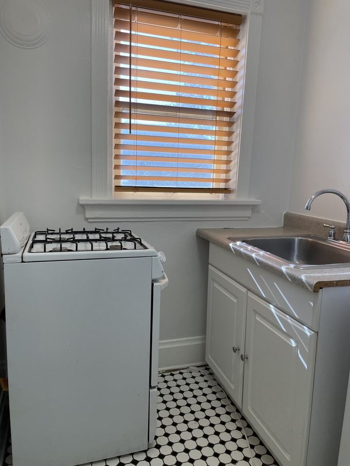 1260 Pennsylvania Street #17 - Photo 6 of 19