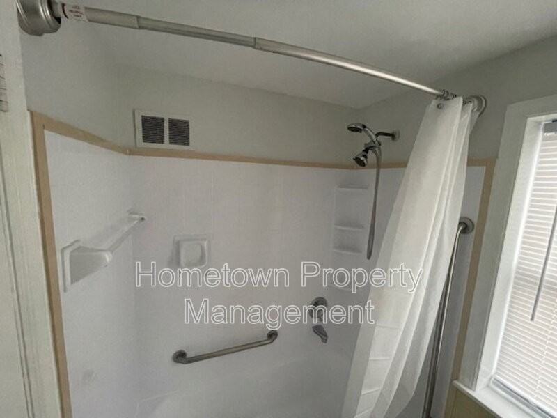 2935 Rumson Dr - Photo 3 of 14