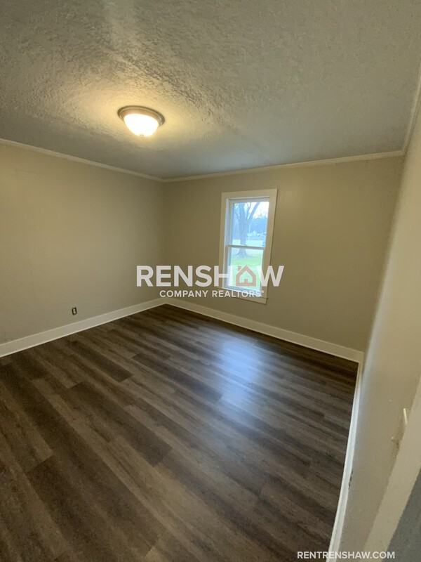 114 S Cox St - Photo 7 of 18