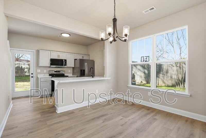 109 Virginia Ave - Photo 6 of 50