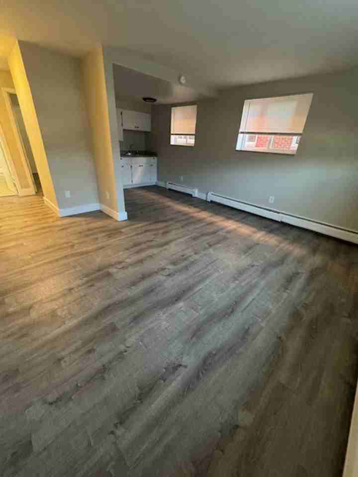 506 State St #23 - Photo 4 of 12