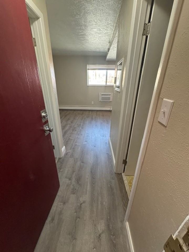 512 State St #13 - Photo 2 of 10