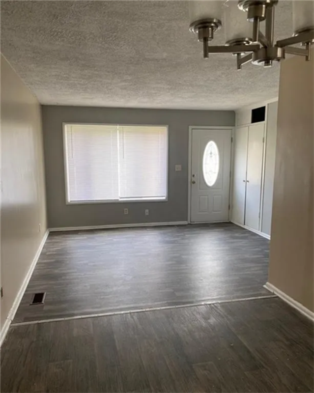 8139 E 37th Pl - Photo 2 of 7