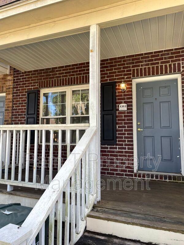 1312 Dieter St - Photo 2 of 4