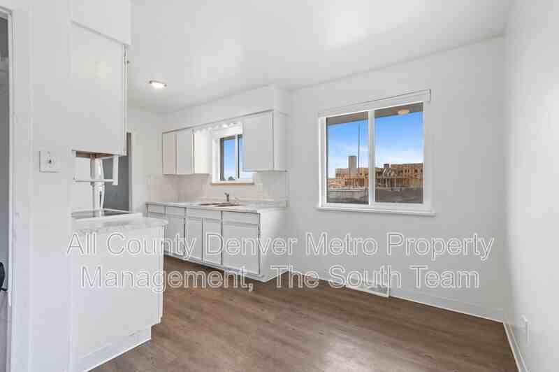 5579 S Delaware St - Photo 2 of 27