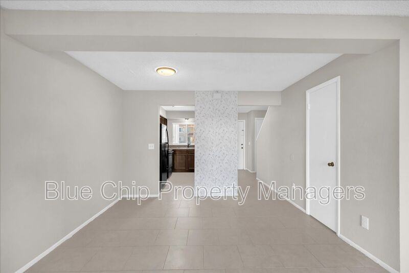 203 Watts Ln #C - Photo 3 of 21