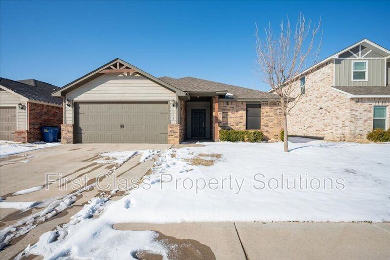 1708 Burgundy Dr - Photo 4 of 40