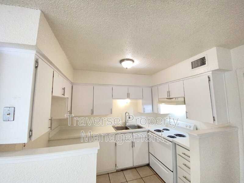 6808 Trail Lake Dr #A - Photo 6 of 24