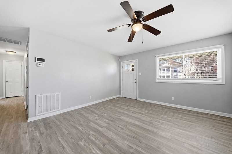 613 Normandy St - Photo 5 of 28