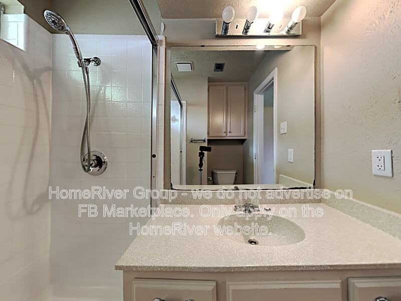 2209 Vanderbilt Ct - Photo 6 of 24