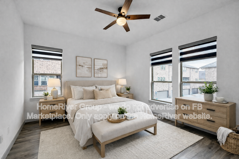 2738 Levee Ln - Photo 3 of 20