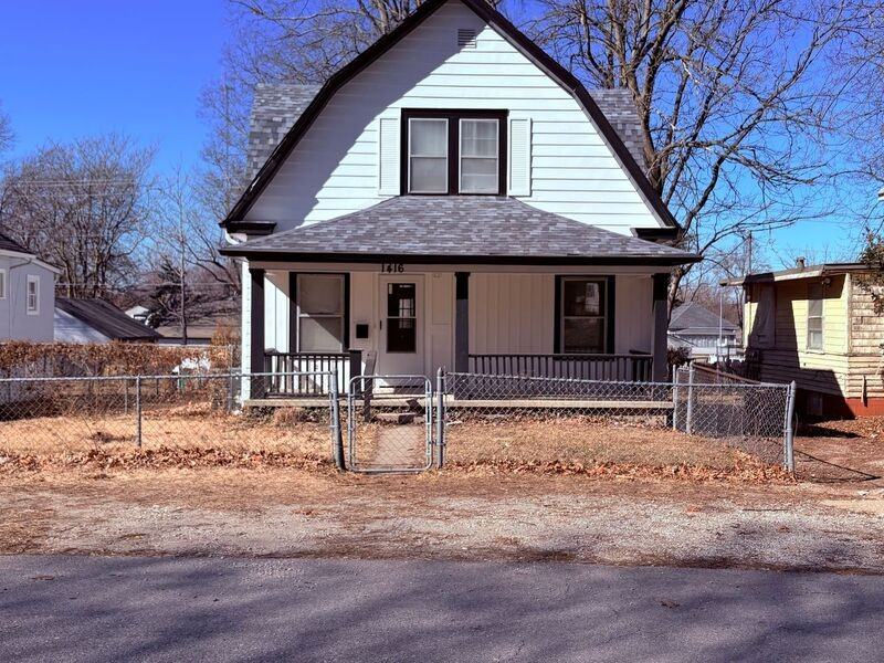 1416 S Hardy Ave - Photo 3 of 18