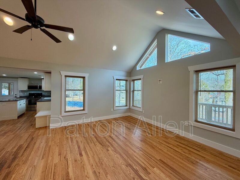 295 School Rd E - Photo 3 of 24