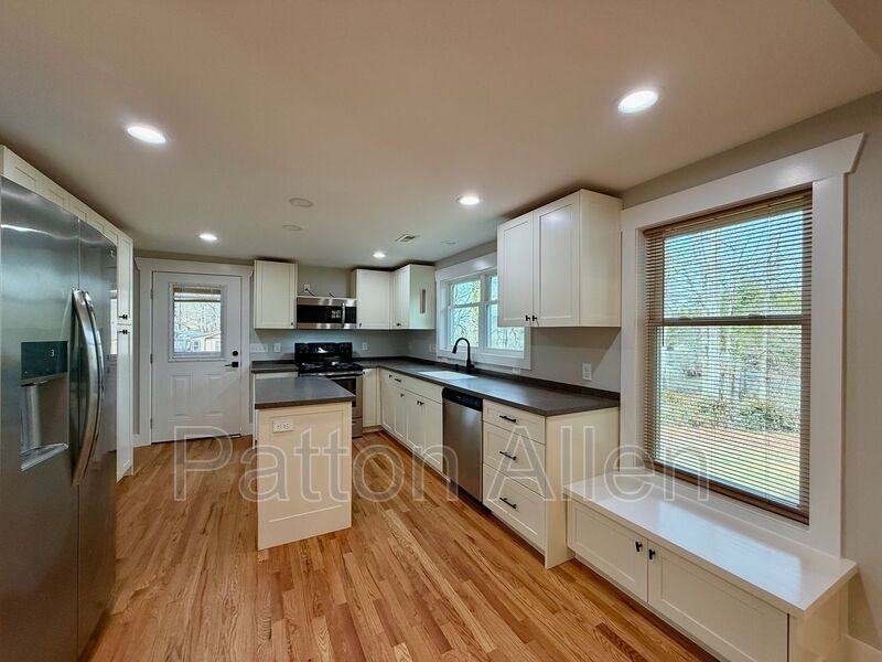 295 School Rd E - Photo 6 of 24