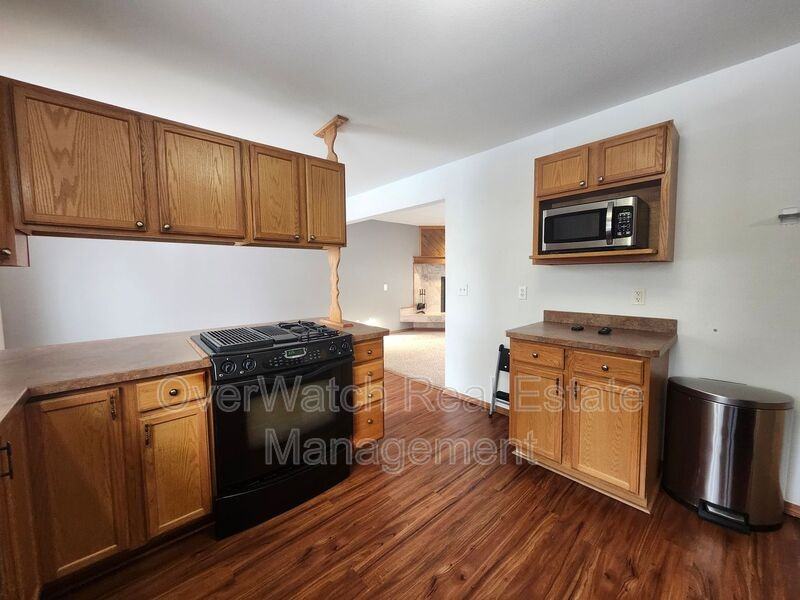 4141 E 66th Ave - Photo 5 of 18