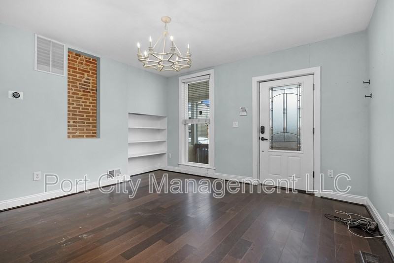 1201 Union Ave - Photo 4 of 24