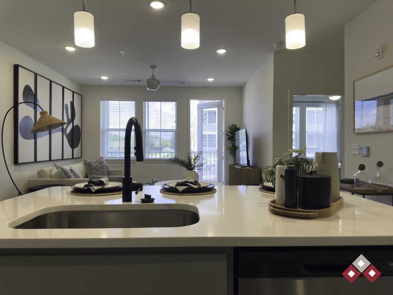 Anchor Pointe Apartments - Photo 5 of 30