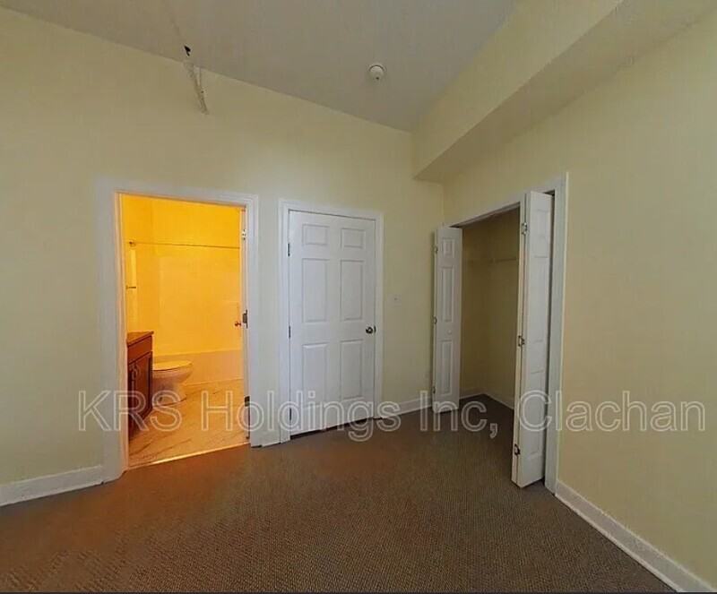 123 E Broad St #2D - Photo 2 of 5