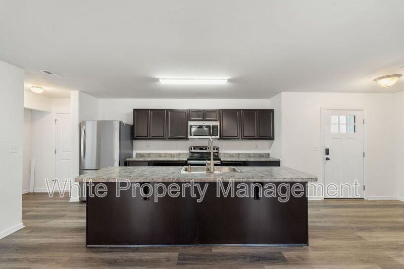 1619 Hooper Ct - Photo 4 of 28