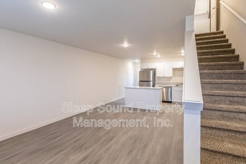 110 N 7th Ave #D - Photo 6 of 9