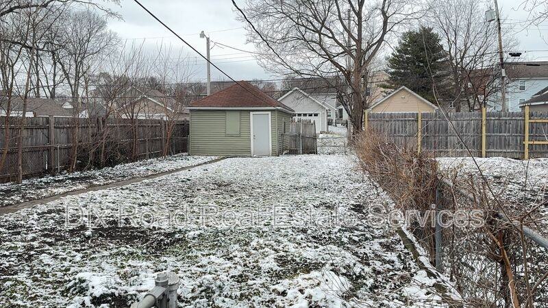 234 Fillmore St - Photo 4 of 20