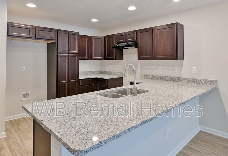 3349 Duane Ave - Photo 3 of 13