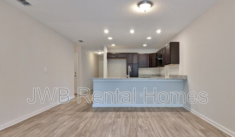 3349 Duane Ave - Photo 5 of 13