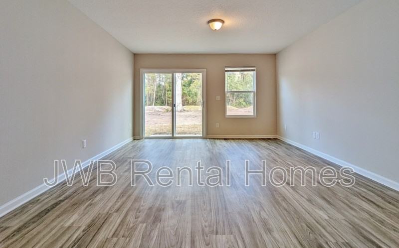 3349 Duane Ave - Photo 7 of 13