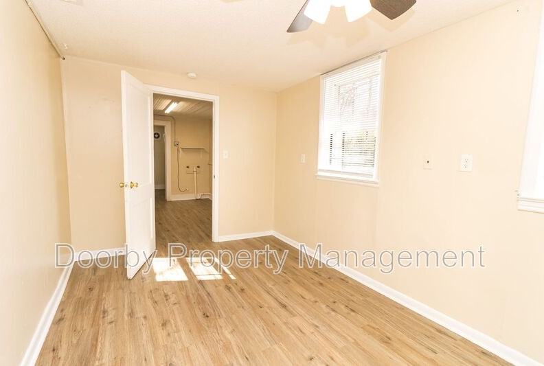 1422 Wilson Rd - Photo 6 of 11