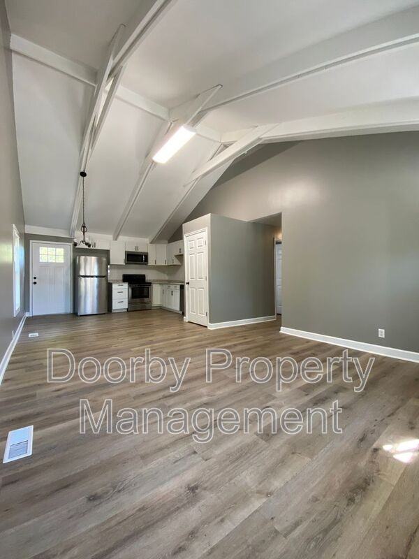 1119 Pierce Ave - Photo 3 of 16