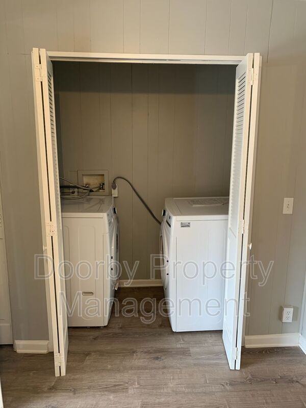 1635 Dogwood Dr - Photo 5 of 9