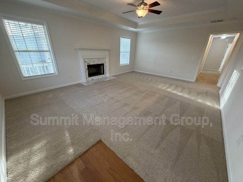 155 Shadowbrook Trce - Photo 2 of 36