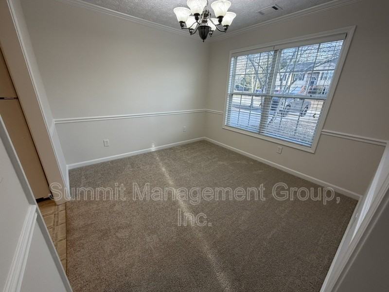 155 Shadowbrook Trce - Photo 7 of 36